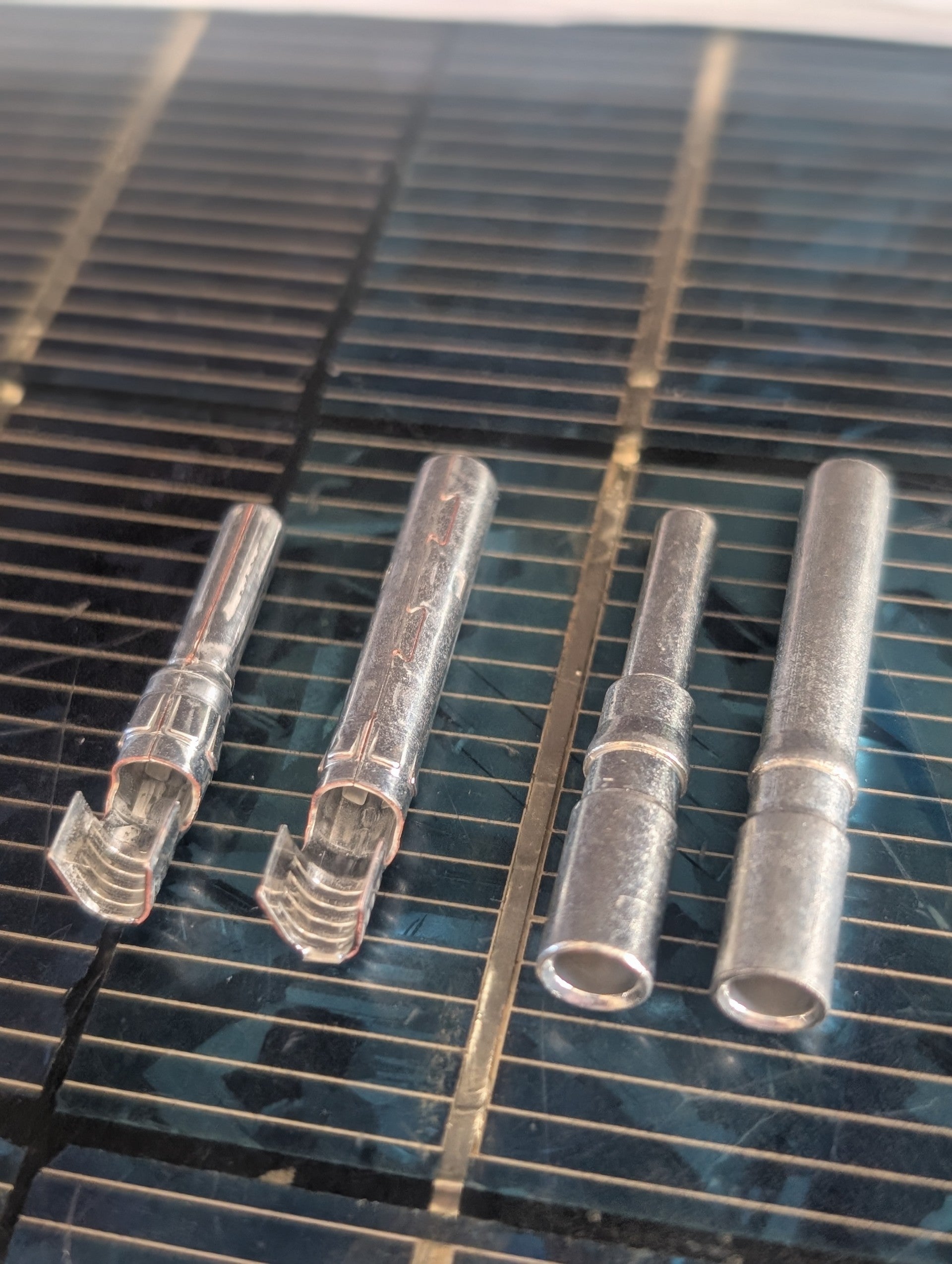 Staubli MC4 B-Crimp (stamped and formed) vs o-Crimp (barrel) terminals